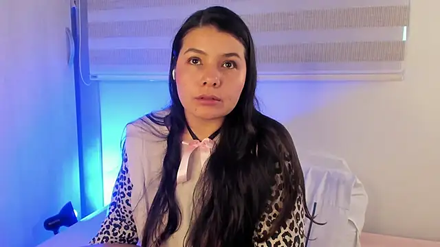 Miaa_daniels - ride dildo in my pussy