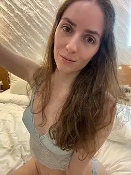 EmilyLinden - Top OFF