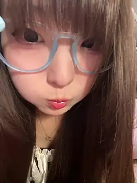 Qiqi_x - 两位骚女仆用身体服侍工作辛苦回家的主人