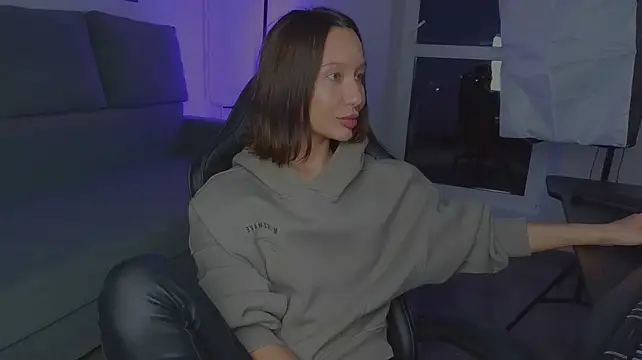 Lisa_Shultz - 🔥UNDRESS ME^^🔥