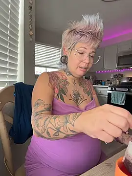 Eva_Monroe- - Milky tit squirts