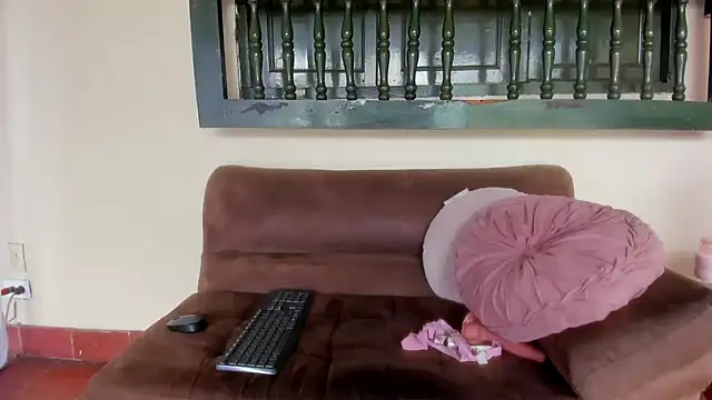 Lunaluxe1001 - Fuck my wet pussy so hard until squirt