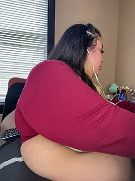 Tillymarie - Ride clear dildo on bench