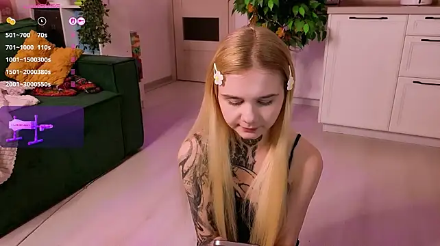 Britney_Lynch - doggy+pussy tease