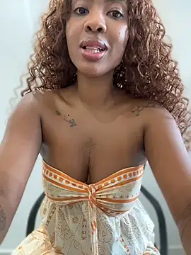 Angel_preta - Tammy dedando a amiga novinha