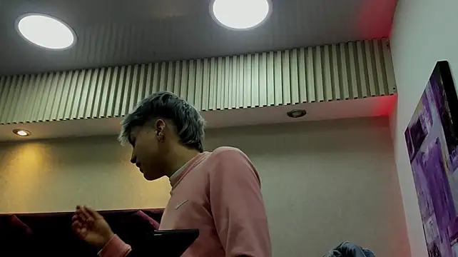Ari_Stonne - Spank the boy's butt x5 🔥🥵