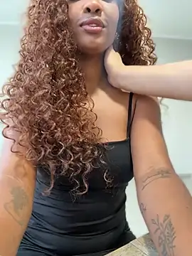 Angel_preta - Tammy dedando a amiga novinha