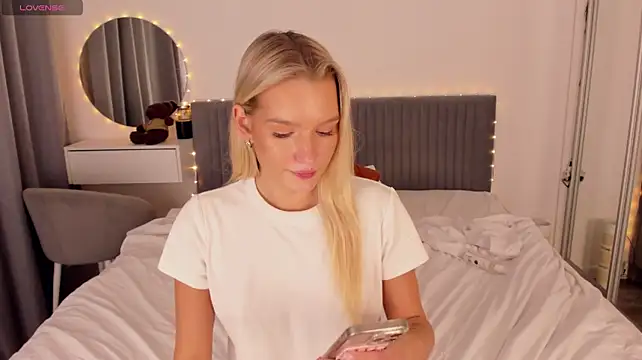 CassieRayss - help me save for vacation