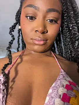 Cynthia_es - wet my pussy 🔥