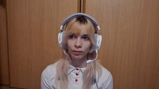ChasityKnightstep - show my tongue