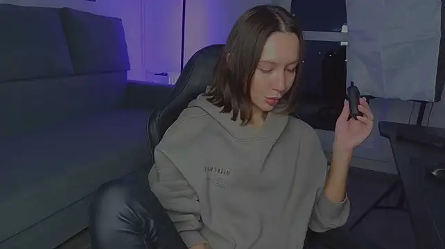 Lisa_Shultz - 🔥UNDRESS ME^^🔥