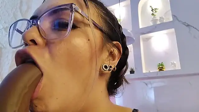 Zarcasutra_t - 👋 SLAP FACE + BLOWJOB MACHINE