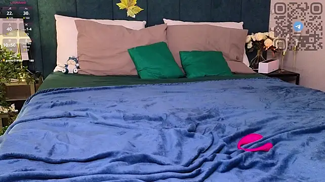Angelic_coy - Naked doggy