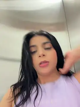 ArieliciousXXX - SQUIRT IN PUBLIC BATHROOM PRINCESS 💦💦