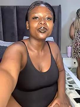 SexiestChocolate - BORED AND HORNY MAKE THIS PUSSY DRIP🍑💦