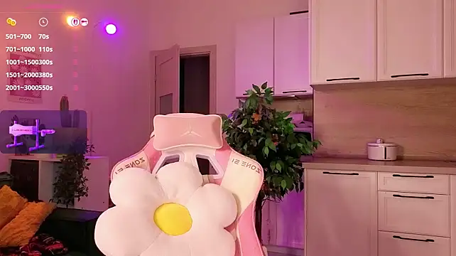 Britney_Lynch - show boobs