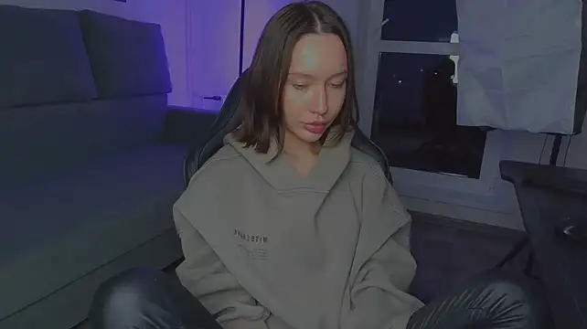 Lisa_Shultz - 🔥UNDRESS ME^^🔥