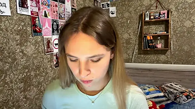 LilliaEhmen - Bite my lips close to you💙