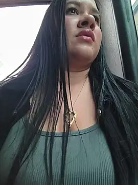Kendra-daring - Boobs bouncing in public