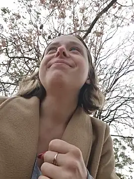 Public_Katrisha - Flash my nipples