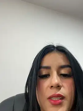Lau_val69 - Cameltoe