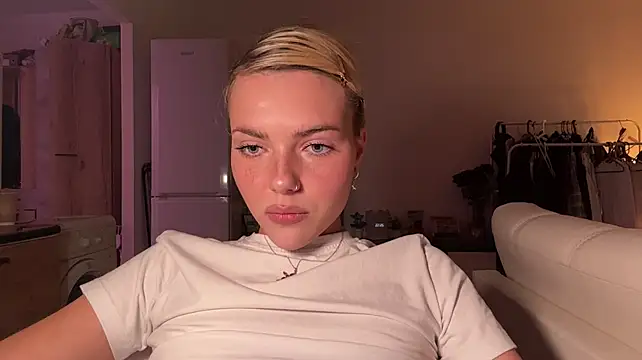 ChristelDuncombe - topless photo in PM (Last tip)