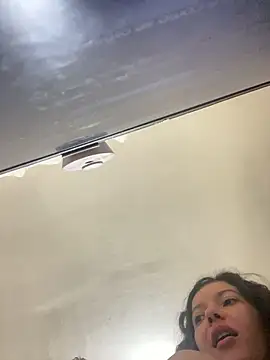 Mari_valda31 - Óleo nos seios