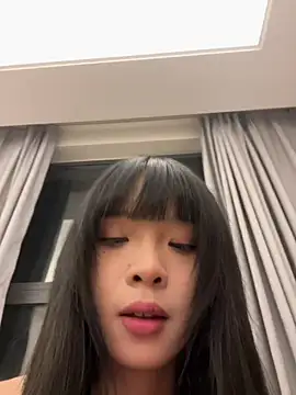 Qiqi_x - 两位骚女仆用身体服侍工作辛苦回家的主人