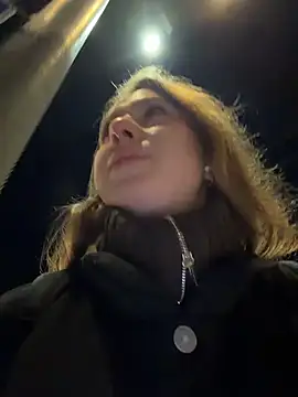 Outdoor-houndour - spread pussy on your face