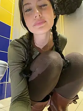 Melissa_crazy - go outside and remove shorts there!