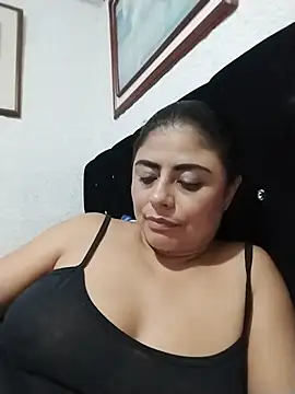 ElizabethWeill - Wet my panties and make me masturbate