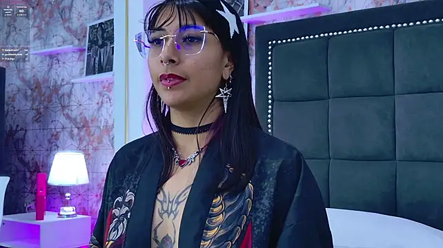 Hellfire_Raven - boob flash🍒🔥