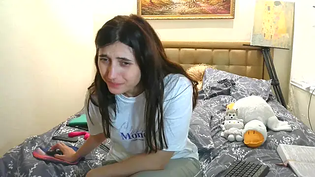 Iren - show pussy