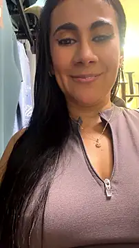 Laia_Hills - Squirt you. Face