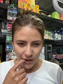 Andrea_19blonde