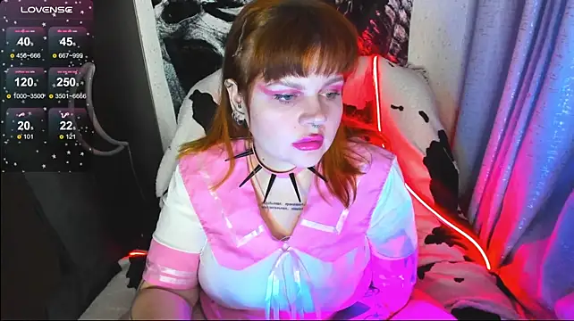 Missmayaqueen - show belly
