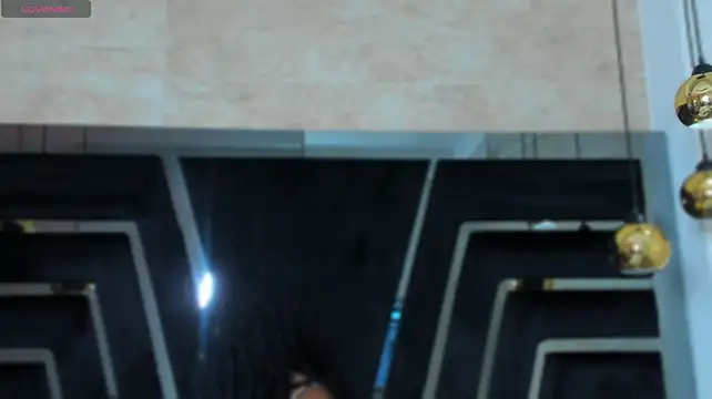 YallianaBrooks - pussy in closeup + consolador