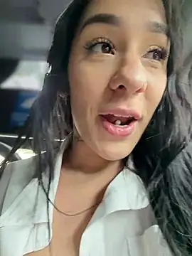 __IRIS__ - Take out my tits and lick them😋