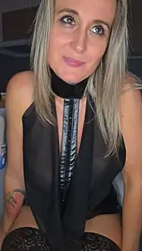 Malicia-hot - Flash chatte