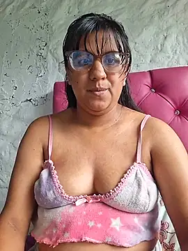 ZaidaWet - squirt in face