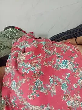 Hot_Riya_999