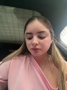 Imlindapink - Open asshole in doggy in car 🍑