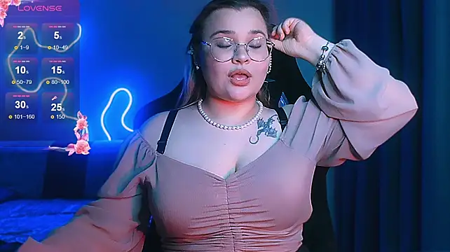 InLoveWithLife26 - Towel Show