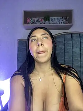 MaraBiker - FINGERS IN MY PUSSY IN THE WINDOW