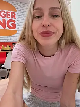 Kira_mia - take off panties+pull them in sink MEN🚾