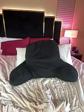 KarissaChantelle - BJ Tease w/ Eye Contact