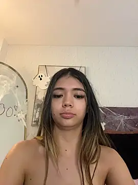 HoneyMollyX - RIDE YOUR COCK TILL I CUM !!