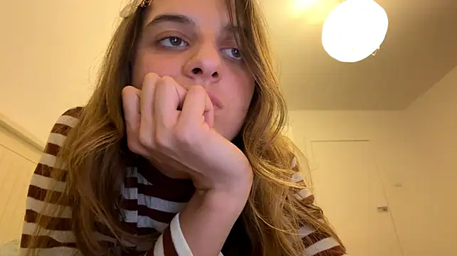 ActaedCottage - Squeeze my boobs under t-shirt