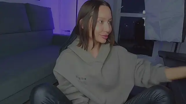 Lisa_Shultz - 🔥UNDRESS ME^^🔥