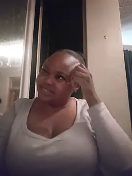 Curveysinaa - Stretch me til i cum Daddy